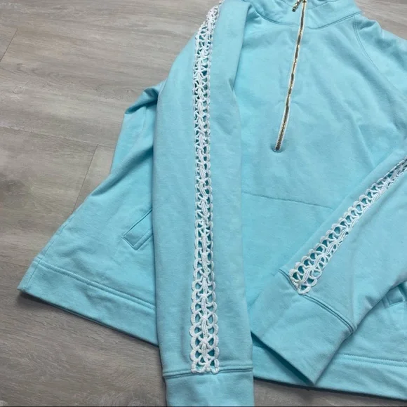 Lilly Pulitzer Skipper Solid Popover Light Blue 1/4 Zip Size Medium - Picture 5 of 11
